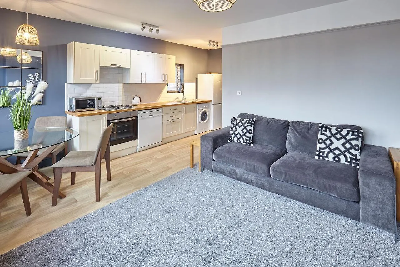 Queens Road 2 Bed Apartments Central Richmond