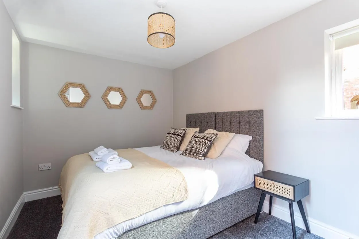 Queens Road 2 Bed Apartments Central Richmond